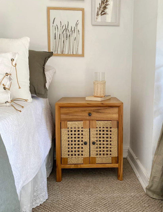 Velador Noah de Rattan Natural – Luz y Estilo Bohemio