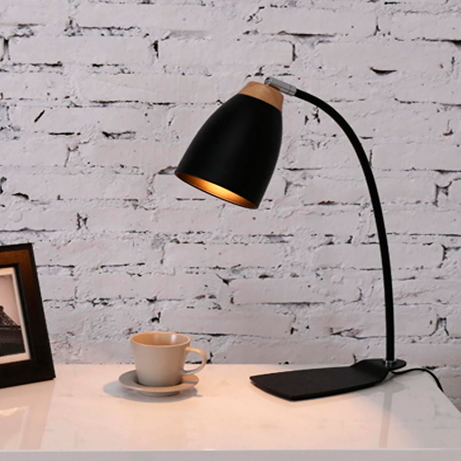 Lámpara de Mesa Led Studio Watchman 9W